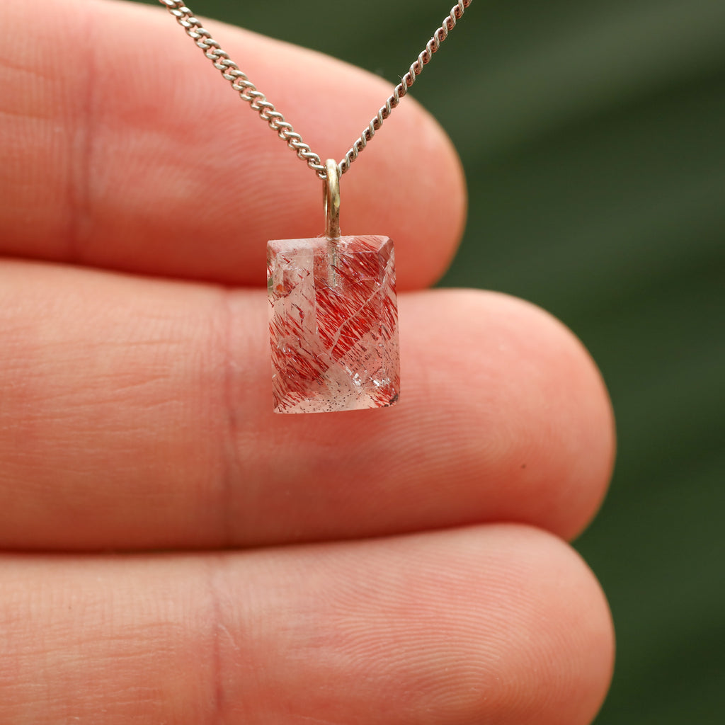 Rode elestiaal kwarts