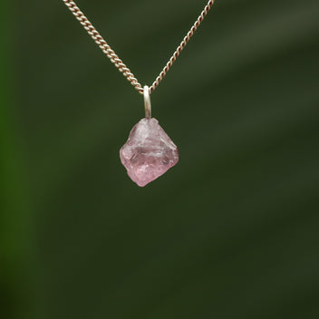 Blauwe spinel hanger