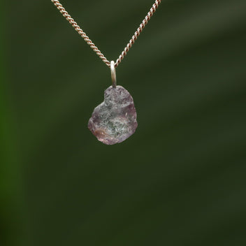 Blauwe spinel hanger