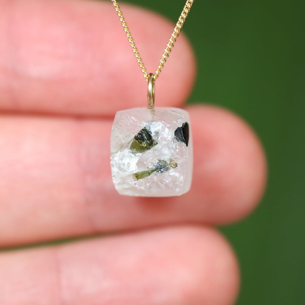 Groene Toermalijn in kwarts