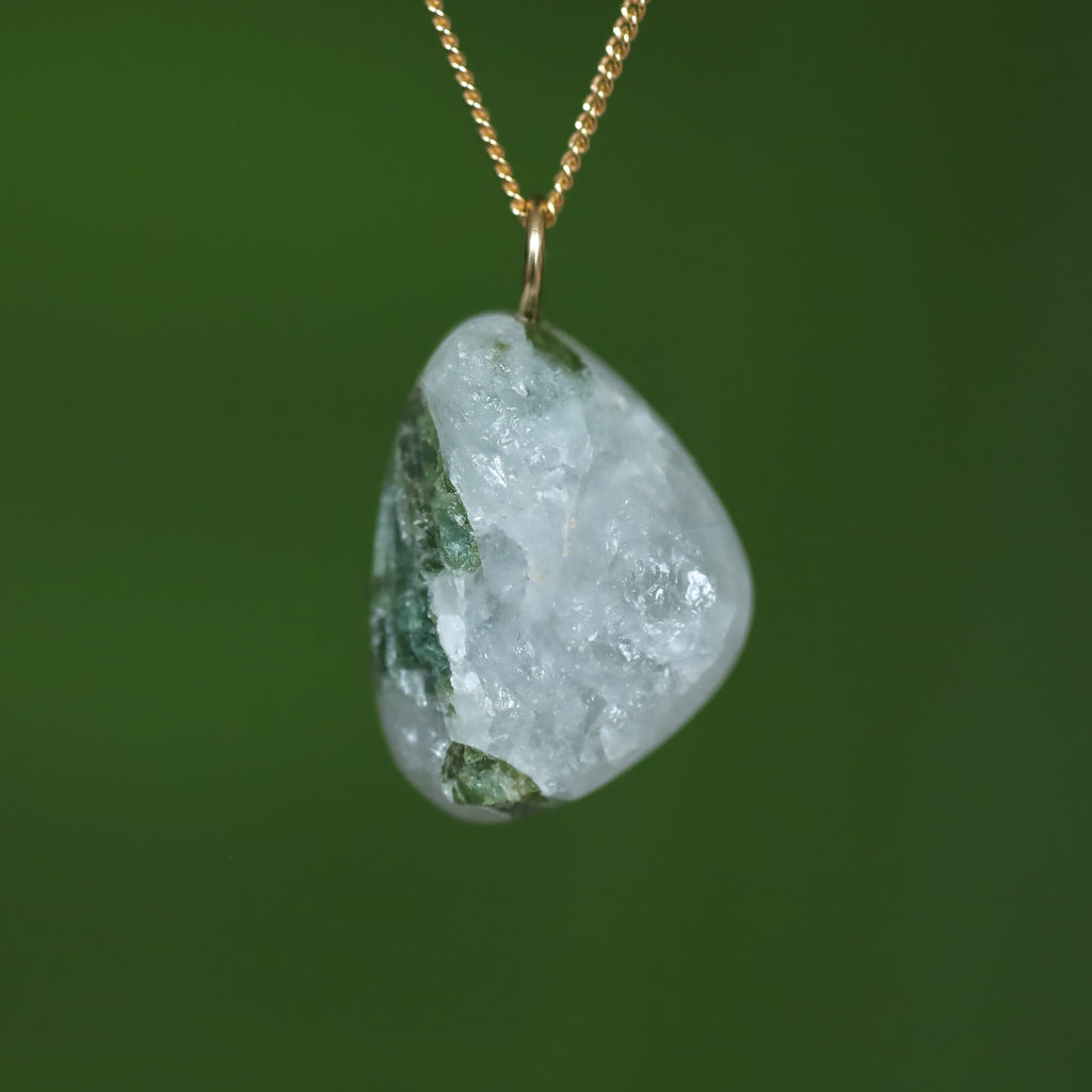 Groene Toermalijn in kwarts