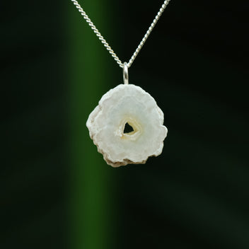 Chalcedon Stalaktit - Madagaskar