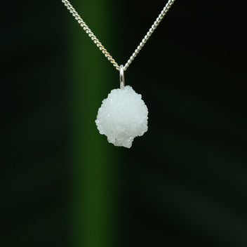 Kwartsbolletje hanger