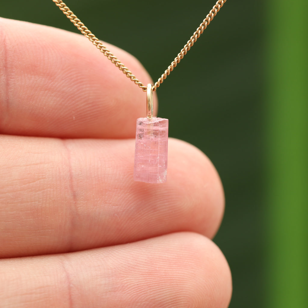 Ruwe roze Toermalijn - Siberië