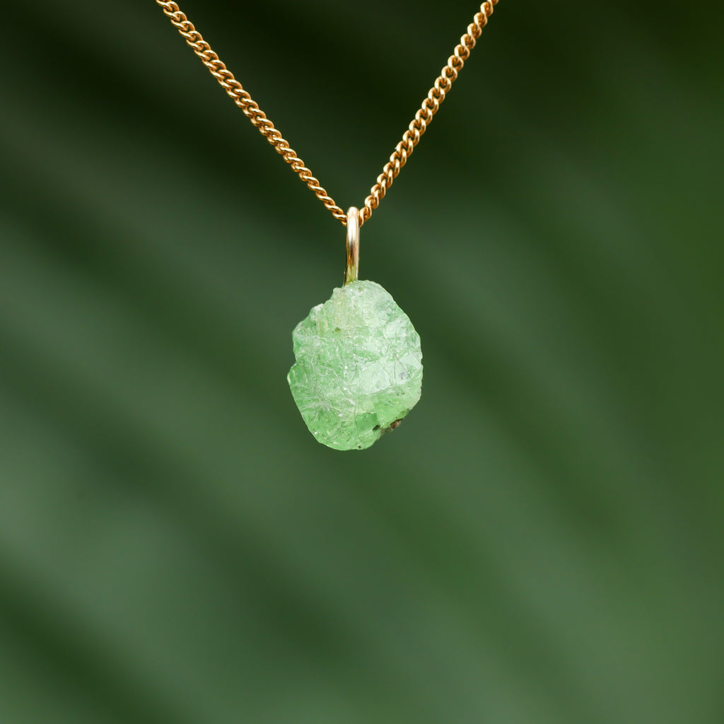 Ruwe Tsavoriet granaat