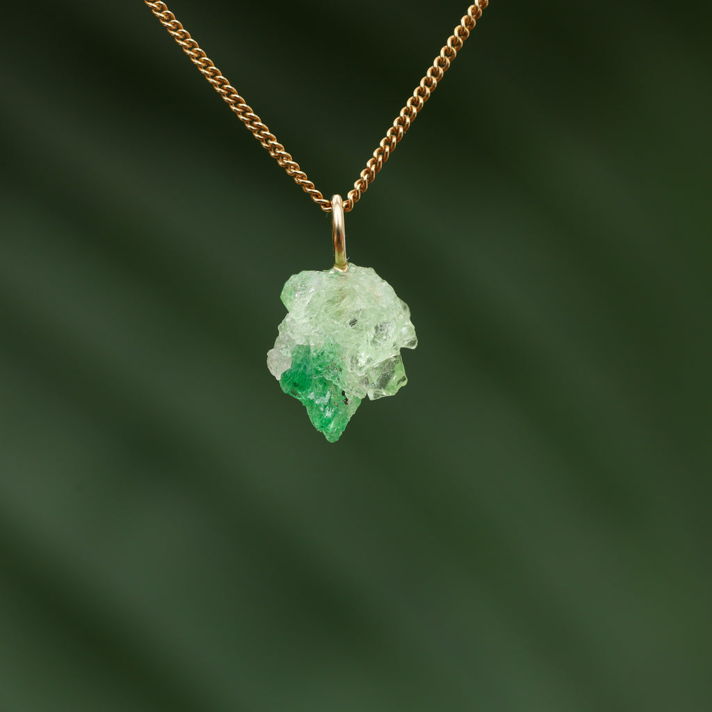 Ruwe Tsavoriet granaat