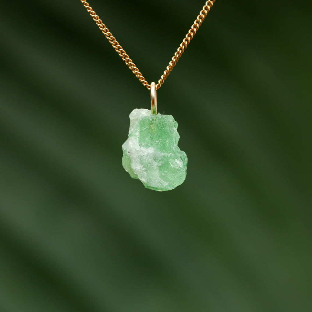 Ruwe Tsavoriet granaat