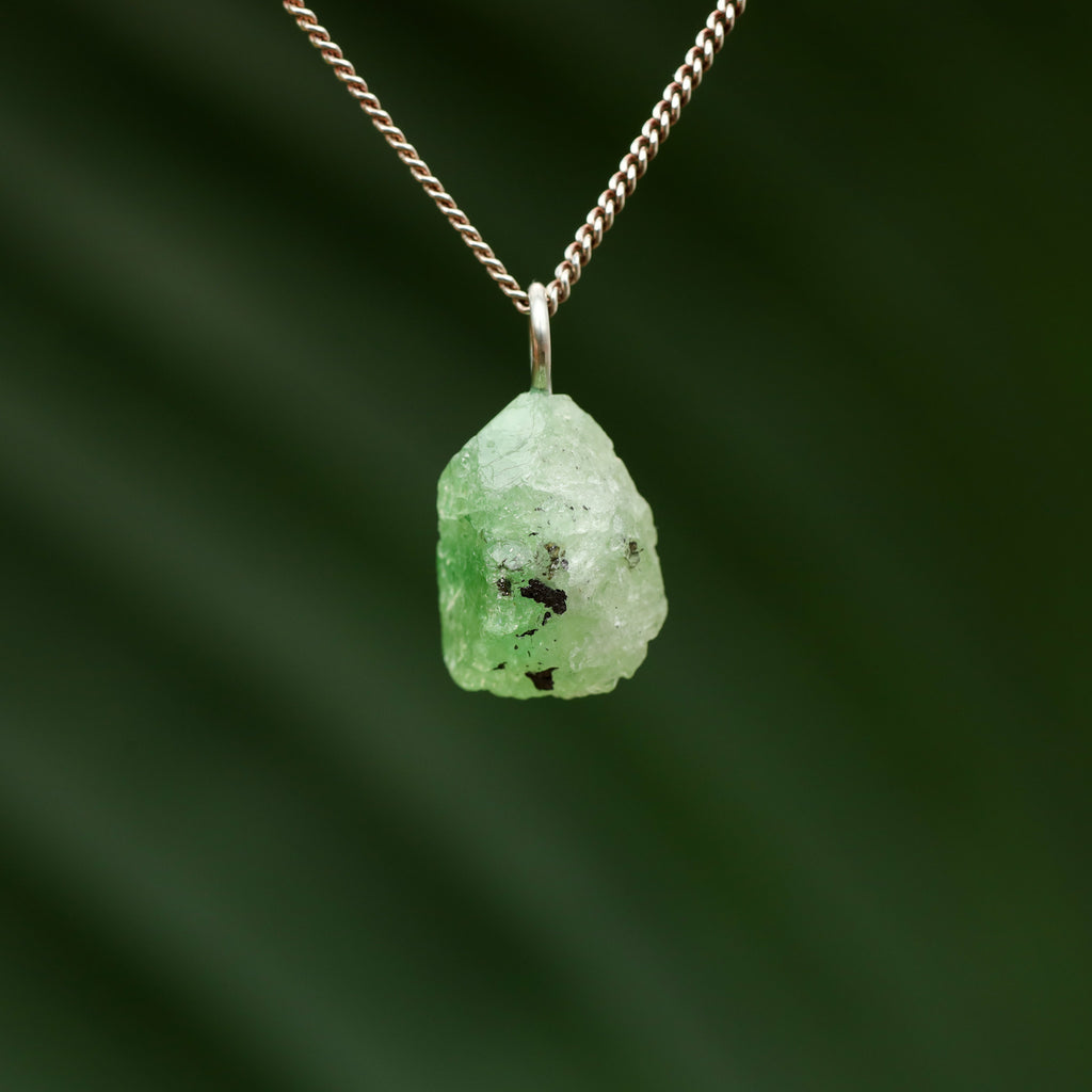 Ruwe Tsavoriet granaat