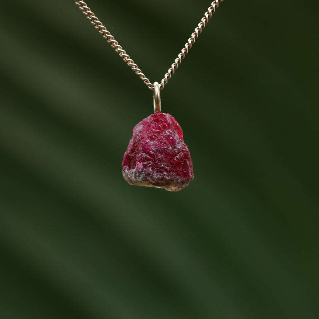 Ruwe Robijn met Zoisiet - Tanzania