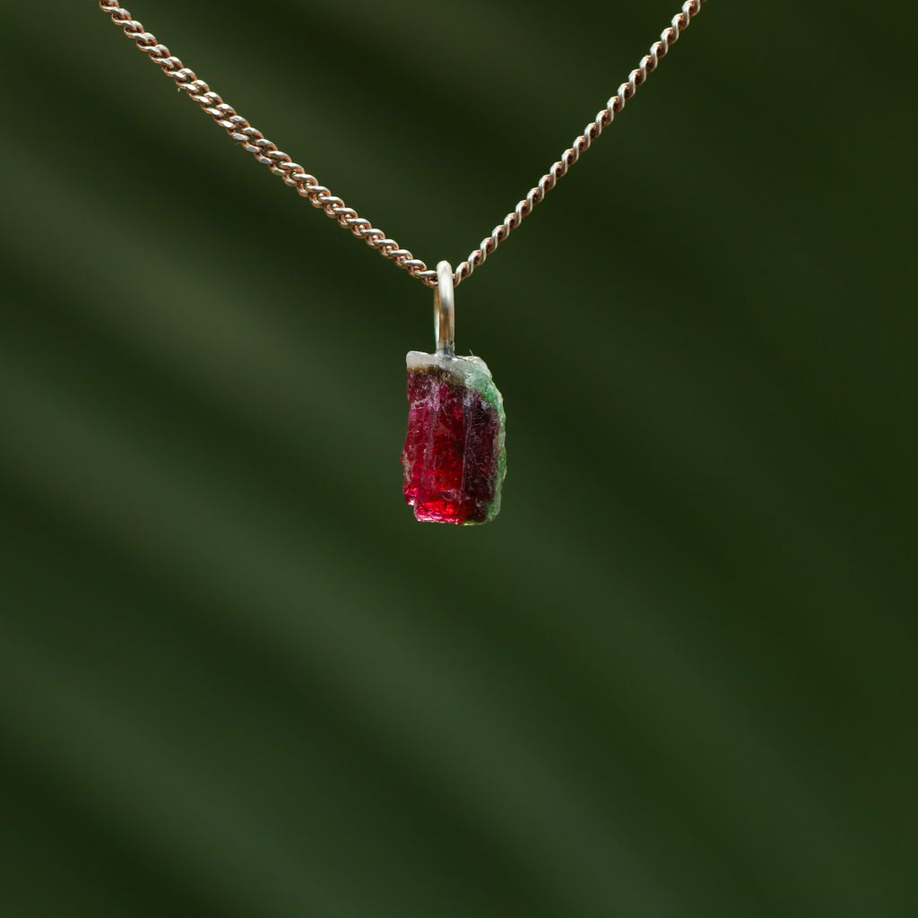 Ruwe Robijn met Zoisiet - Tanzania