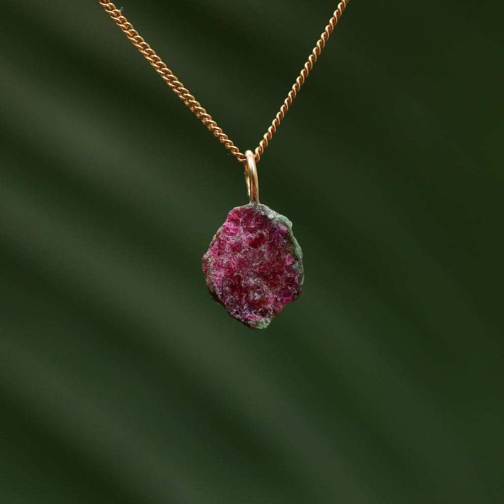 Ruwe Robijn met Zoisiet - Tanzania