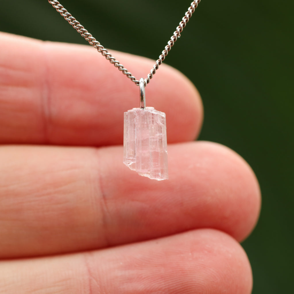 Ruwe roze Toermalijn