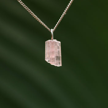 Ruwe roze Toermalijn