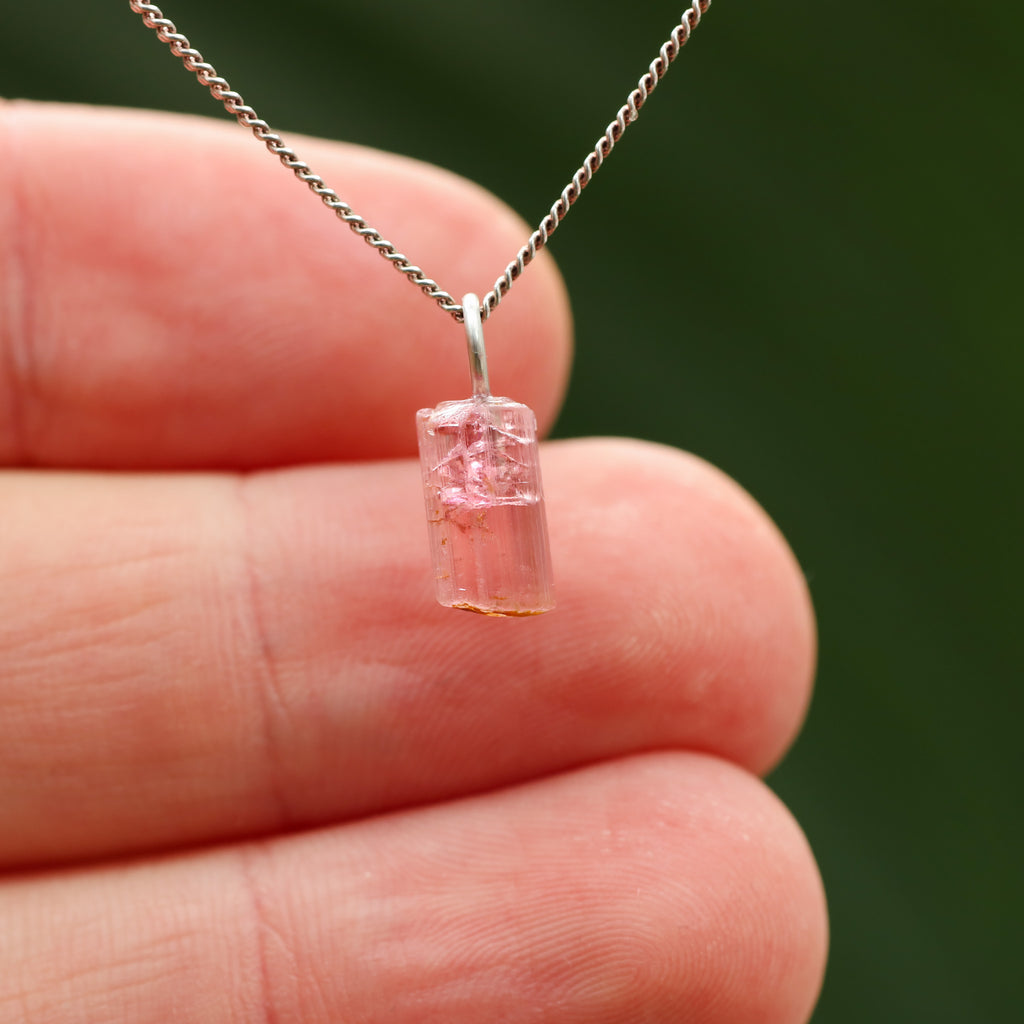 Ruwe roze Toermalijn