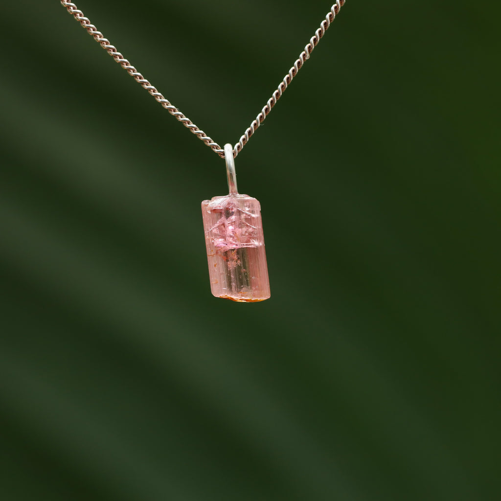 Ruwe roze Toermalijn