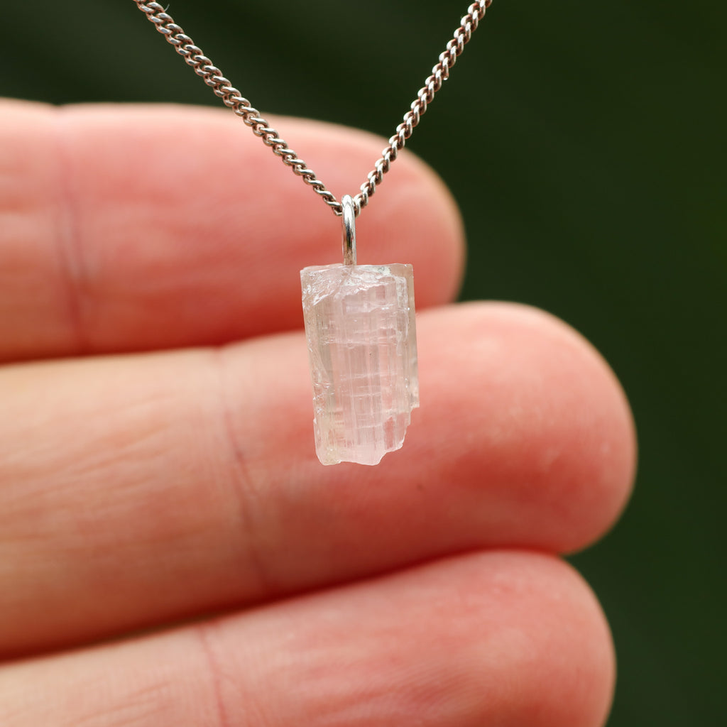 Ruwe roze Toermalijn