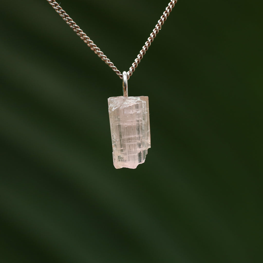 Ruwe roze Toermalijn