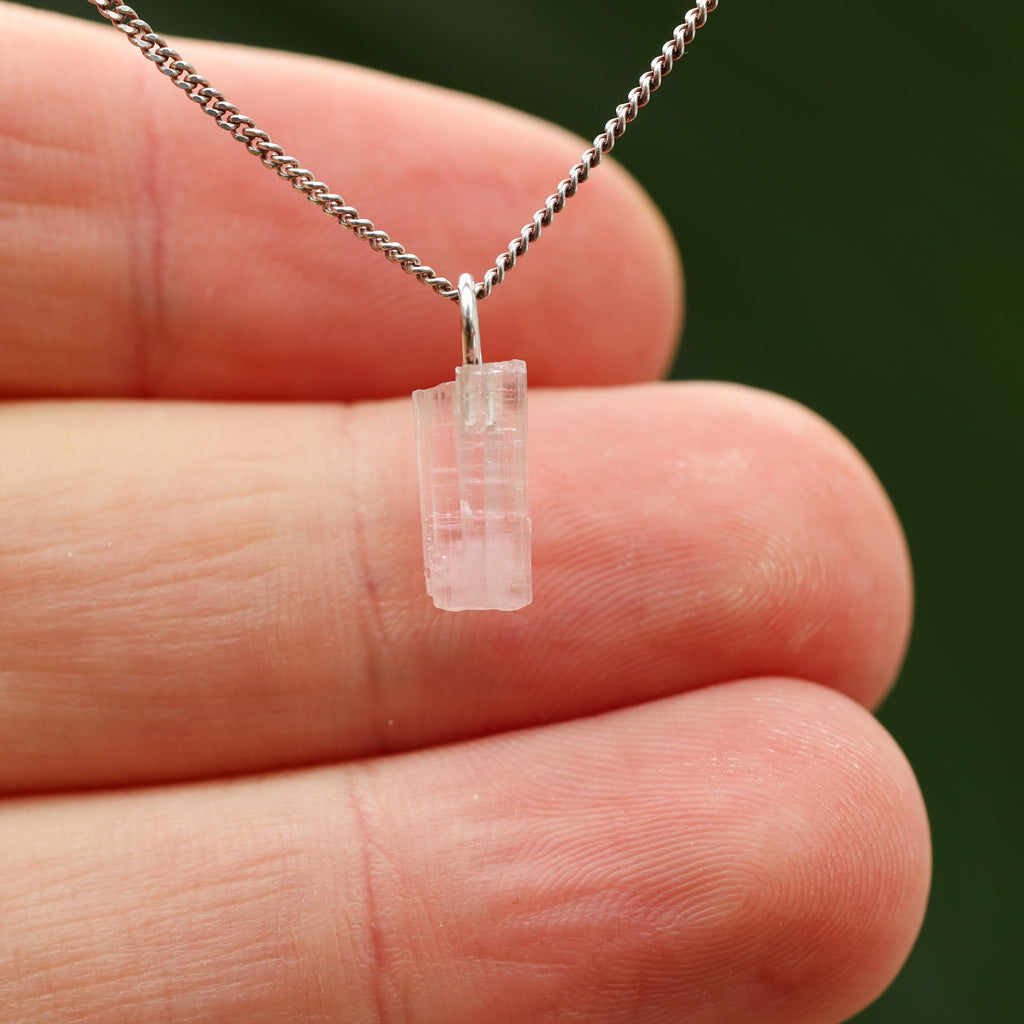 Ruwe roze Toermalijn