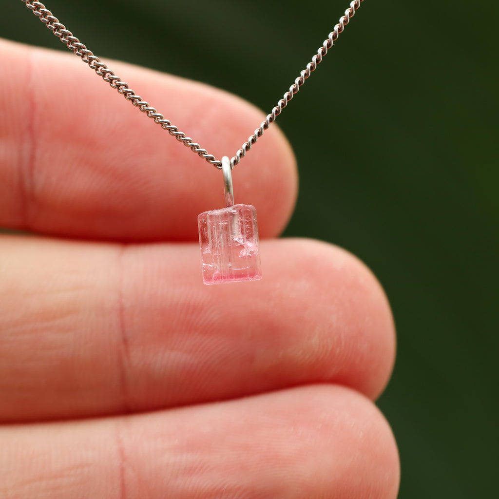 Ruwe roze Toermalijn