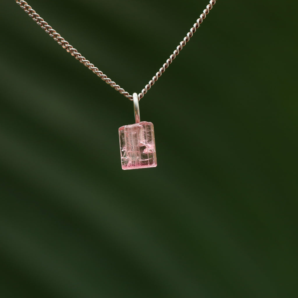 Ruwe roze Toermalijn