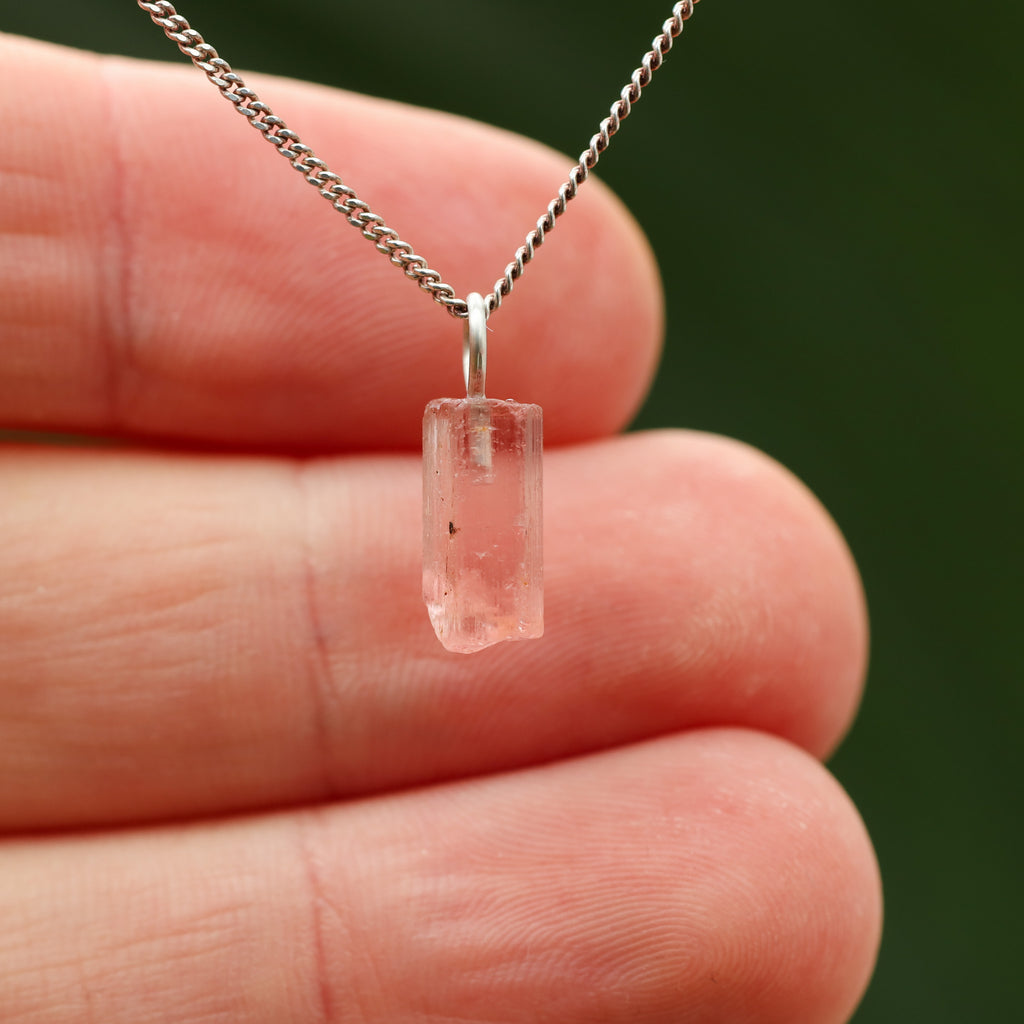 Ruwe roze Toermalijn