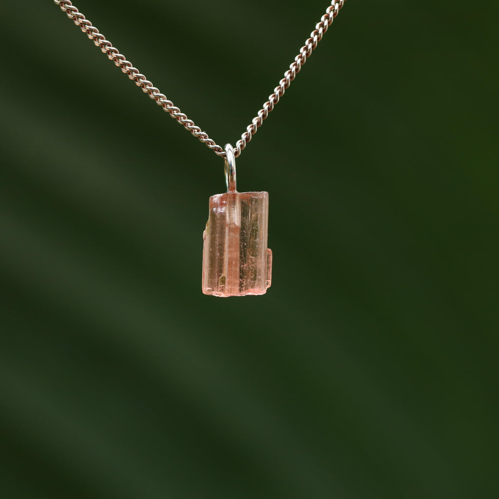 Ruwe roze Toermalijn