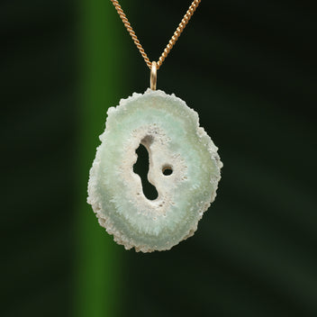 Celadoniet in kwarts hanger