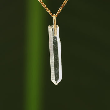 Ruwe bergkristal hanger