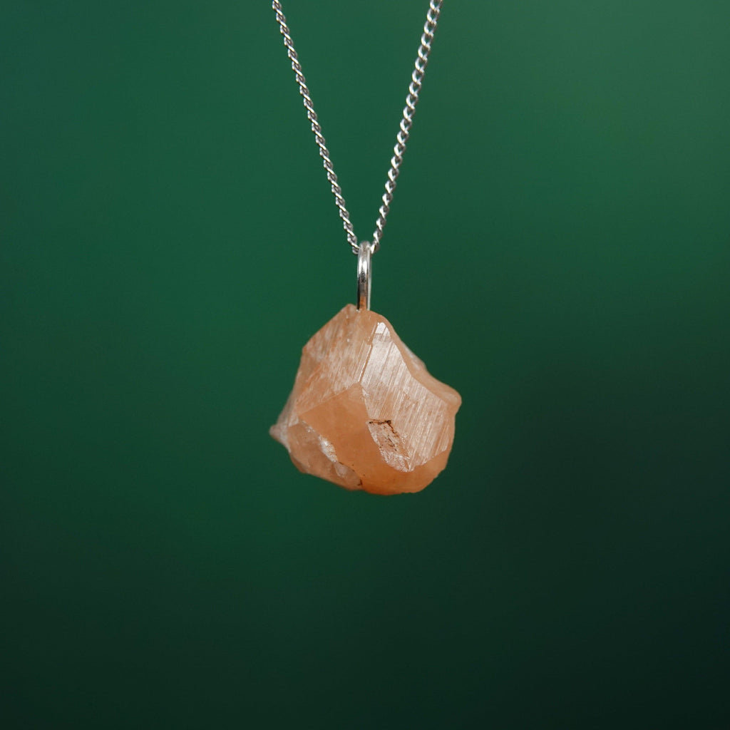 Hessoniet Granaat Hanger