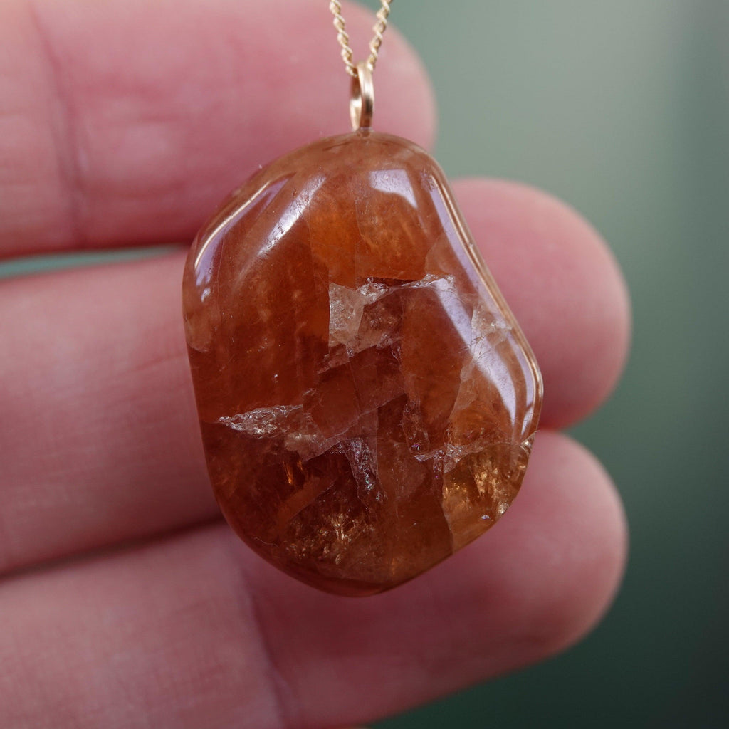 Hessoniet Granaat Hanger