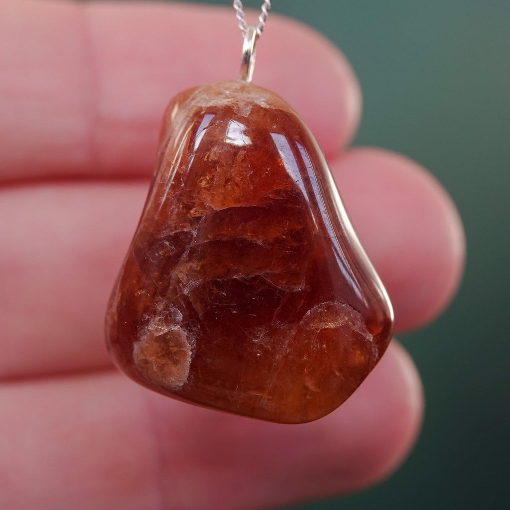 Hessoniet Granaat Hanger