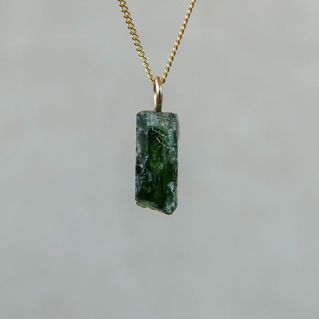Chroomdiopsiet Hanger - Mónos Jewellery