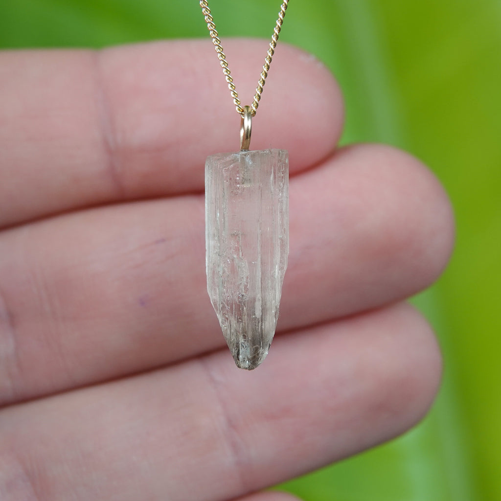 Ruwe Scapoliet hanger